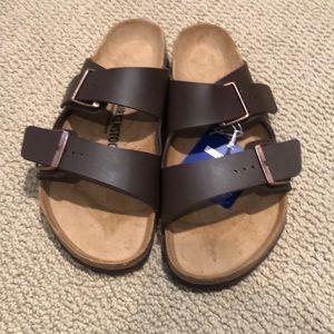 Birkenstock Shoes - Brand new with defect Arizona birkenstock siZe 11 Birkenstock Shoes - Brand new with defect Arizona birkenstock siZe 11